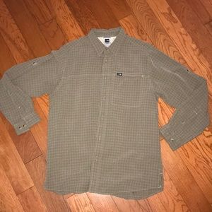 3/$25 North Face lightweight button long sleeve
